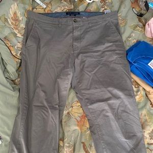Tommy Hilfiger chinos